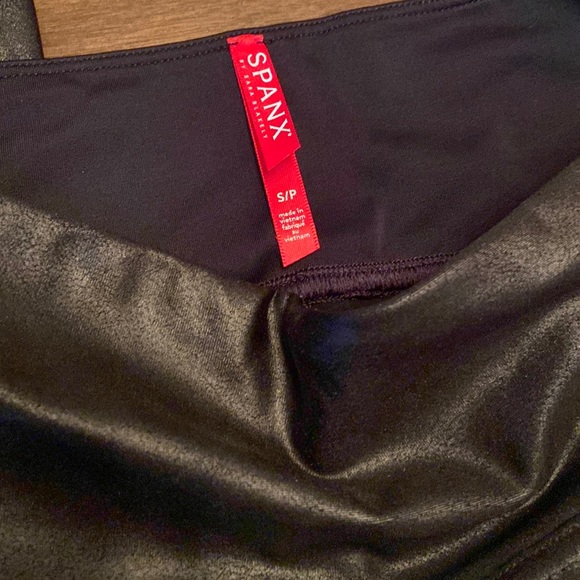 Spanx Faux Leather Leggings - Picture 4 of 4